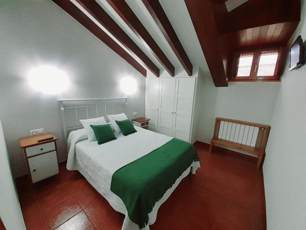 Hostal La Casona del Jou Ortiguero Exterior foto